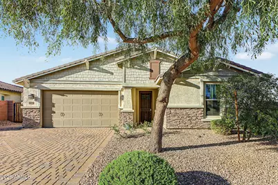 18576 W Pierson Street, Goodyear, AZ 85395 - Photo 1