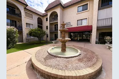3033 E Devonshire Avenue #2014, Phoenix, AZ 85016 - Photo 5