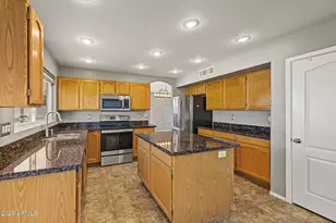 3742 W Shannon St, Chandler, AZ 85226 - Photo 9
