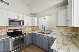 6432 W Crown King Rd, Phoenix, AZ 85043 - Photo 11