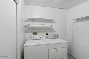 10916 W Peoria Ave, Sun City, AZ 85351 - Photo 23