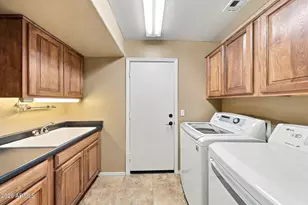 6330 W Big Oak St, Phoenix, AZ 85083 - Photo 19