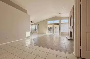 329 E Stonebridge Dr, Gilbert, AZ 85234 - Photo 7