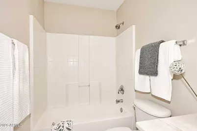 1630 W Alta Vista Road, Phoenix, AZ 85041 - Photo 17