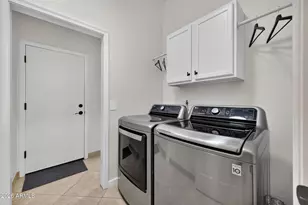 297 W Oxford Ln, Gilbert, AZ 85233 - Photo 37