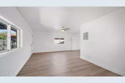 325 W Manhatton Drive, Tempe, AZ 85282 - Photo 19