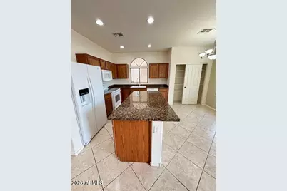 4230 S Mariposa Drive, Gilbert, AZ 85297 - Photo 5
