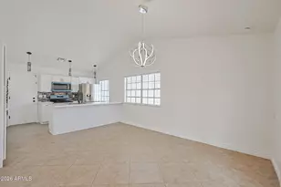 3159 W Las Palmaritas Dr, Phoenix, AZ 85051 - Photo 11
