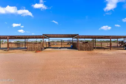 50828 W Long Rifle Road, Aguila, AZ 85320 - Photo 13