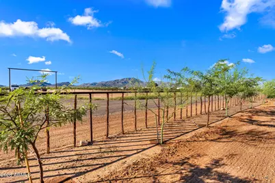 50828 W Long Rifle Road, Aguila, AZ 85320 - Photo 29