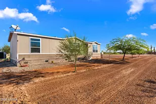 50828 W Long Rifle Rd, Aguila, AZ 85320 - Photo 67
