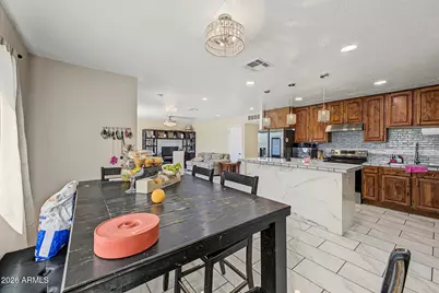 5454 W Roanoke Avenue, Phoenix, AZ 85035 - Photo 11
