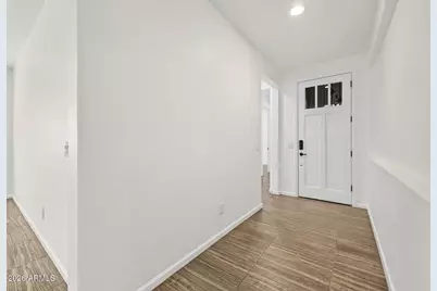 9030 W Seldon Lane, Peoria, AZ 85345 - Photo 3