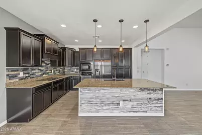 9030 W Seldon Lane, Peoria, AZ 85345 - Photo 7