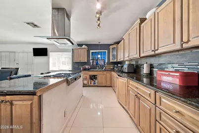 5828 W Vista Avenue, Glendale, AZ 85301 - Photo 11