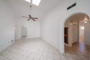 9122 W Hearn Rd, Peoria, AZ 85381 - Photo 9