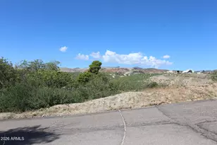6052 S Cleveland Ave, Miami, AZ 85539 - Photo 3