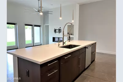 4702 E Montecito Avenue, Phoenix, AZ 85018 - Photo 9
