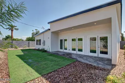 4702 E Montecito Avenue, Phoenix, AZ 85018 - Photo 21