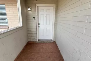 4753 N 70th Ave, Phoenix, AZ 85033 - Photo 3