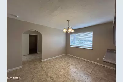 4753 N 70th Avenue, Phoenix, AZ 85033 - Photo 9