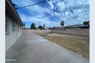 4753 N 70th Avenue, Phoenix, AZ 85033 - Photo 41