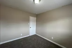 4753 N 70th Ave, Phoenix, AZ 85033 - Photo 27