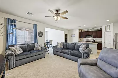18404 N Acacia Avenue, Maricopa, AZ 85138 - Photo 3