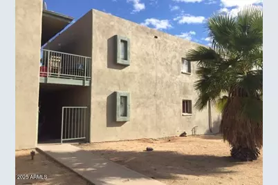 2301 N 28th Street #Apt 2, Phoenix, AZ 85008 - Photo 11