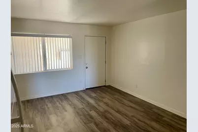 2301 N 28th Street #Apt 2, Phoenix, AZ 85008 - Photo 3