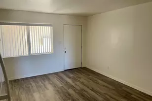 2301 N 28th St, Phoenix, AZ 85008 - Photo 3