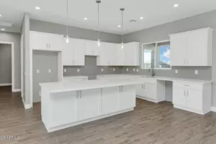 28328 N 220th Ave, Wittmann, AZ 85361 - Photo 15