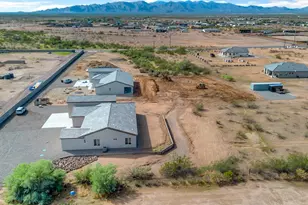 28328 N 220th Ave, Wittmann, AZ 85361 - Photo 7