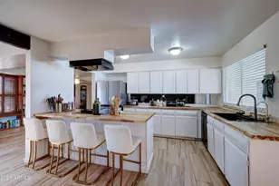 498 W Gail Dr, Chandler, AZ 85225 - Photo 9