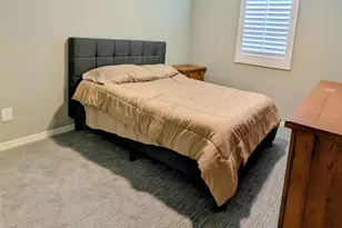 3710 E Branham Ln, Phoenix, AZ 85042 - Photo 7