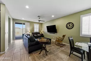 3710 E Branham Ln, Phoenix, AZ 85042 - Photo 13