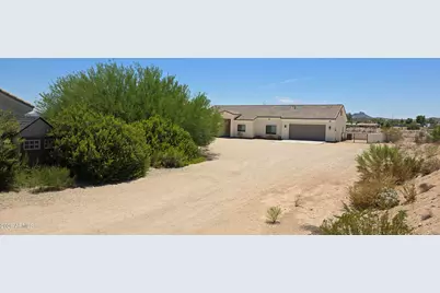 839 W Hermosa Drive, Wickenburg, AZ 85390 - Photo 3