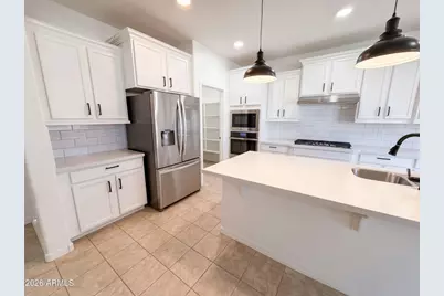 19872 W Montecito Avenue, Litchfield Park, AZ 85340 - Photo 7