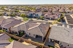 24819 N 171st Ln, Surprise, AZ 85387 - Photo 45