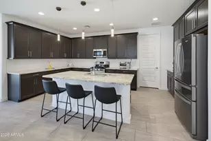 24819 N 171st Ln, Surprise, AZ 85387 - Photo 9