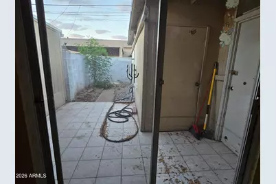 10302 W Oakmont Drive, Sun City, AZ 85351 - Photo 7