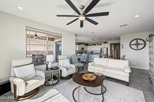 13539 W Copper Leaf Ln, Peoria, AZ 85383 - Photo 7