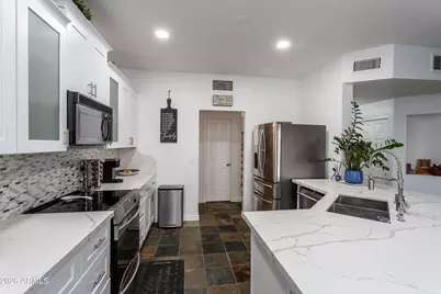 11015 W Laurelwood Lane, Avondale, AZ 85392 - Photo 43