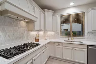 21614 N 39th Pl, Phoenix, AZ 85050 - Photo 11