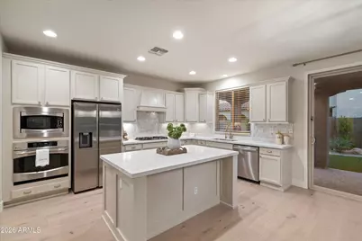 21614 N 39th Place, Phoenix, AZ 85050 - Photo 3