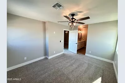 905 W Dobbins Road, Phoenix, AZ 85041 - Photo 11
