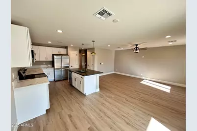905 W Dobbins Road, Phoenix, AZ 85041 - Photo 3