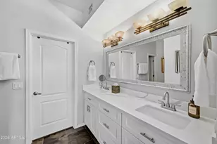 7887 N 16th St, Phoenix, AZ 85020 - Photo 9