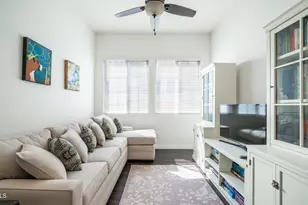 902 E Horseshoe Pl, Chandler, AZ 85249 - Photo 5
