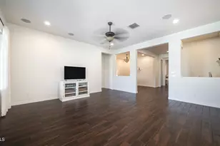 902 E Horseshoe Pl, Chandler, AZ 85249 - Photo 27